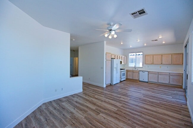 Building Photo - Beautiful One-story house in Summerlin