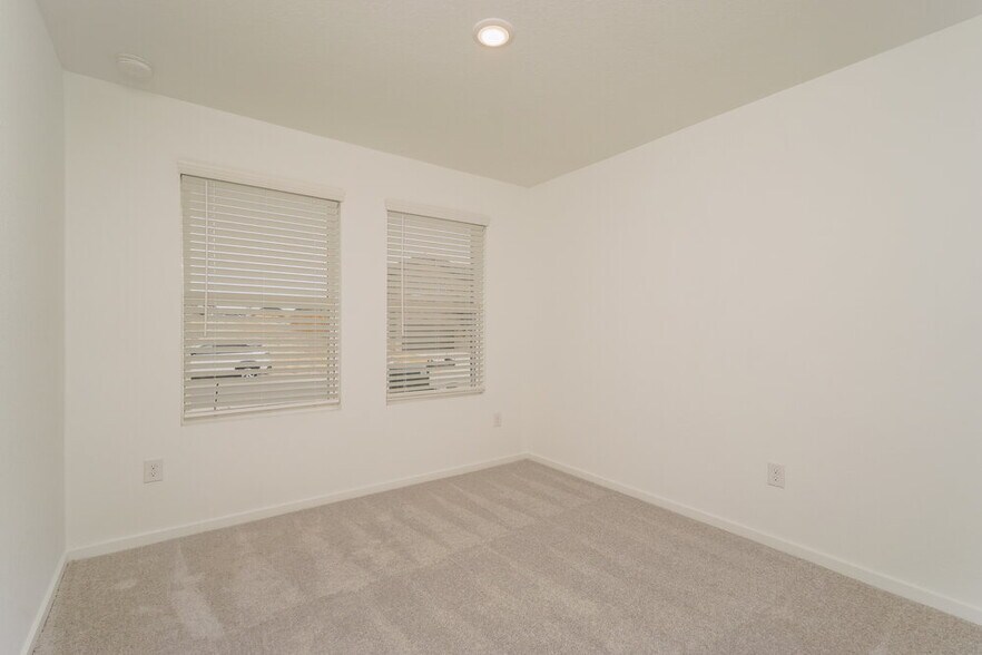 Building Photo - 193 Amy Frances Dr