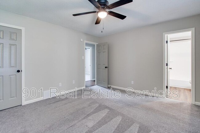 Building Photo - 6934 Southknoll Ave