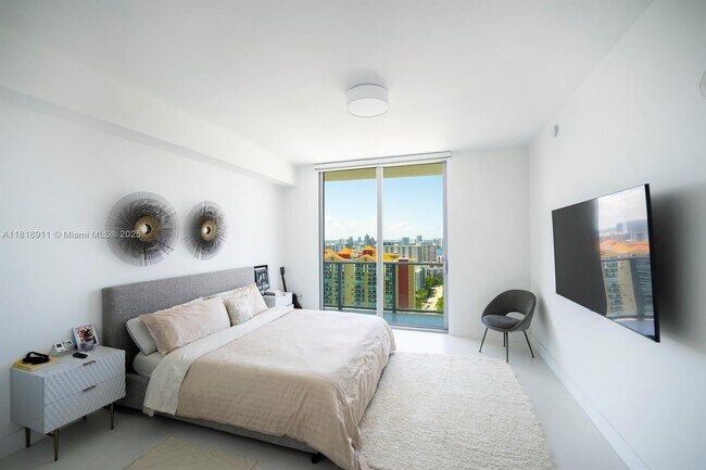 Building Photo - 330 Sunny Isles Blvd