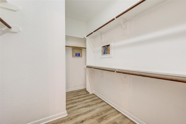 Building Photo - 25419 Hall Meadow Ln