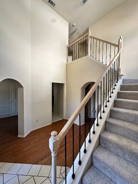 Building Photo - 18419 Rain Dance Trail