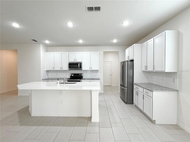Building Photo - 12186 Sumter Dr