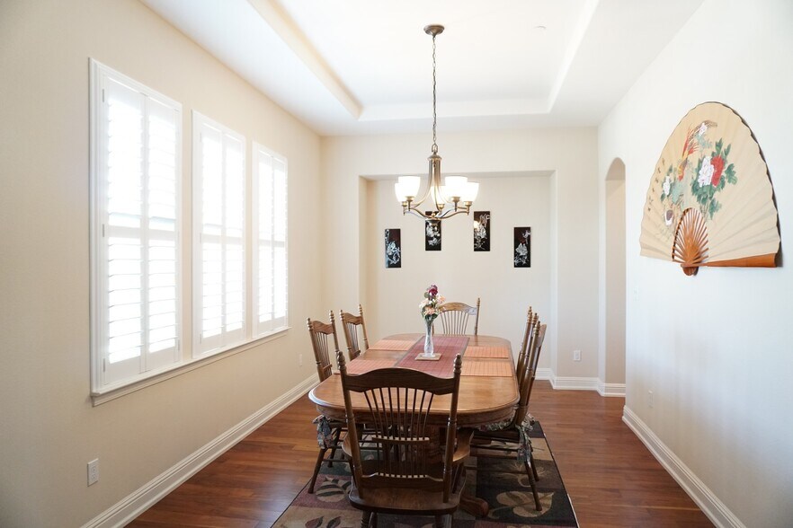 Building Photo - 18261 Bautista Cir