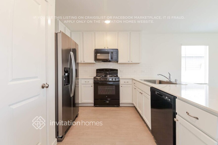 Building Photo - 1724 Poptic Ln