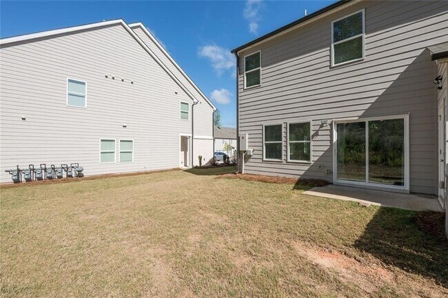 Building Photo - 345 Timberland Ave