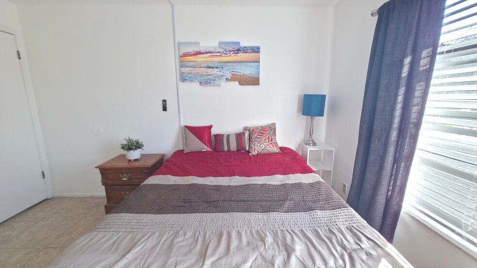 Building Photo - 414 Banana Cay Dr