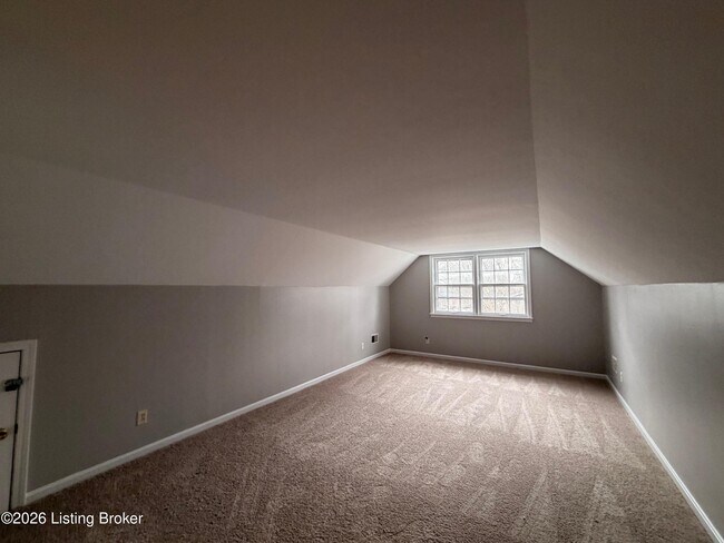 Building Photo - 634 Cherrywood Dr