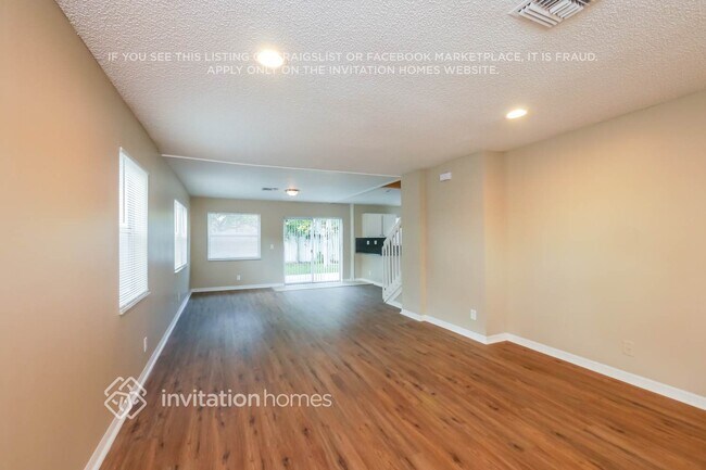 Building Photo - 4131 NW 62nd Dr