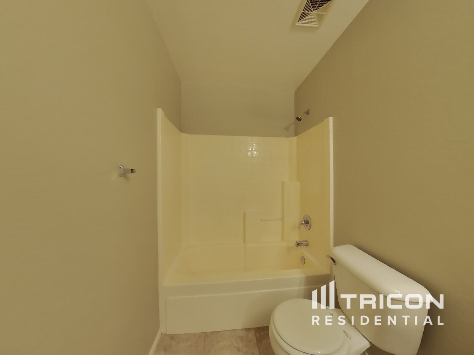 Building Photo - 43846 W Magnolia Rd