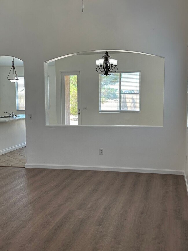 Building Photo - Spacious 4-Bedroom Home with Office, 3 Full Baths, and Modern Amenities