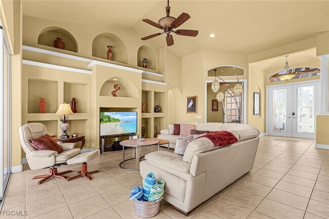 Building Photo - 3517 SE 18th Ave