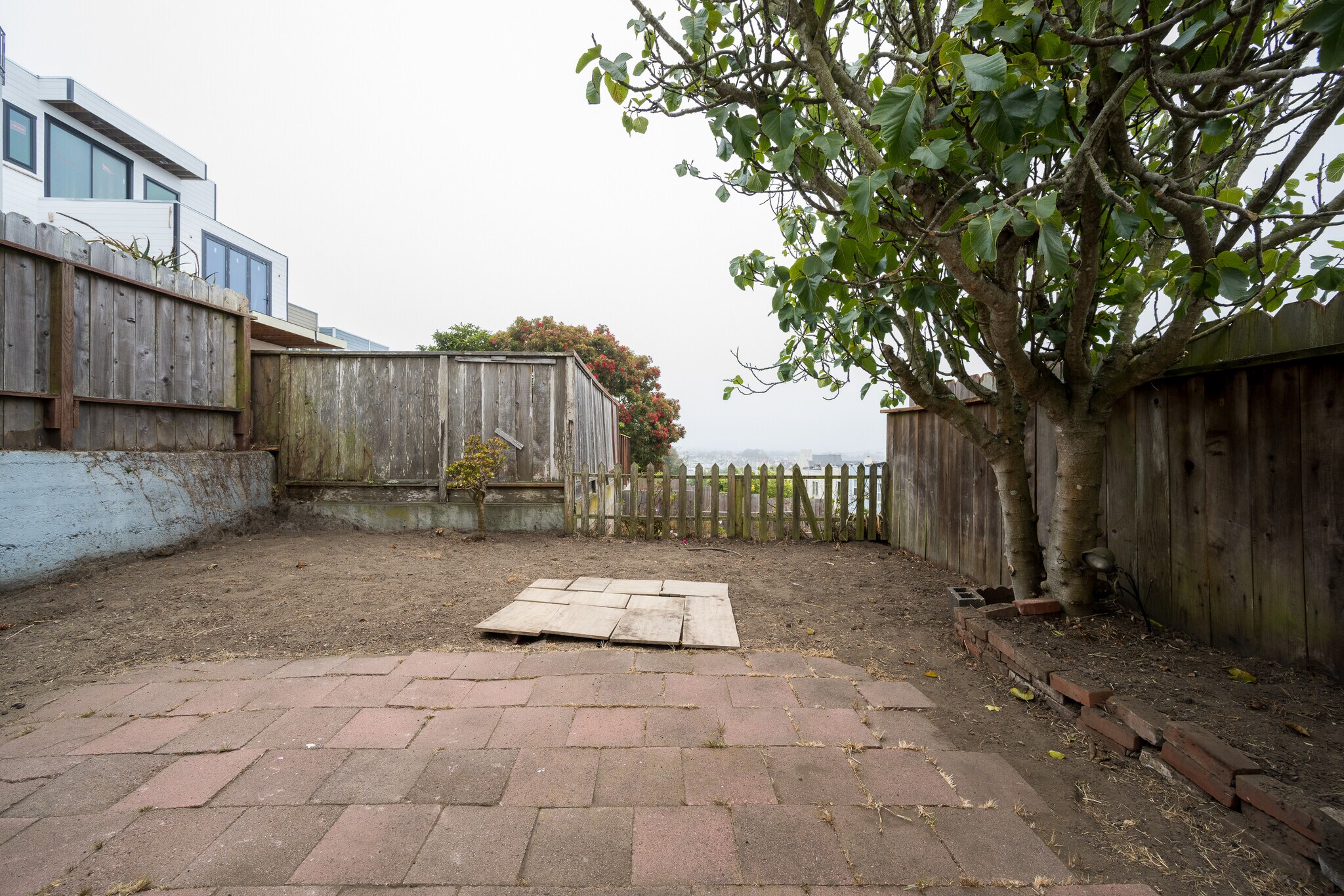 Building Photo - 2727 Moraga St