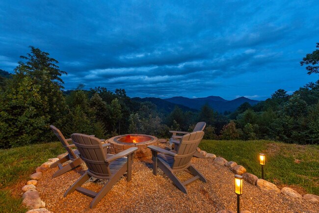 Building Photo - 629 Cherry Hill Dr