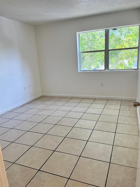 Building Photo - 8030 SW 21st Ct