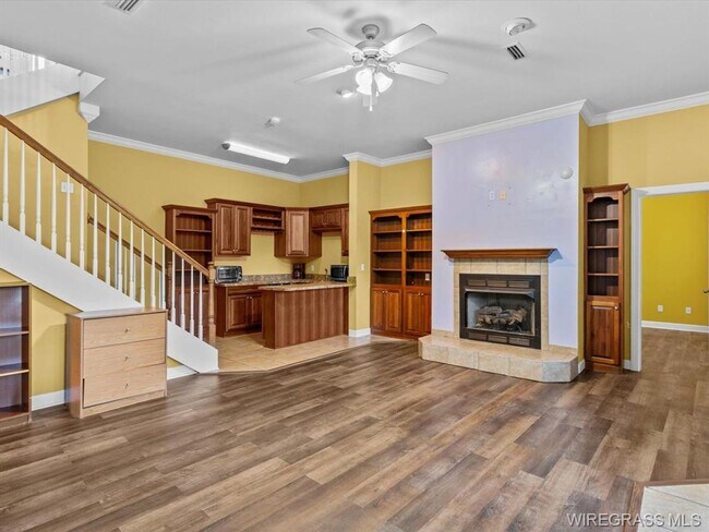 Building Photo - Available December!