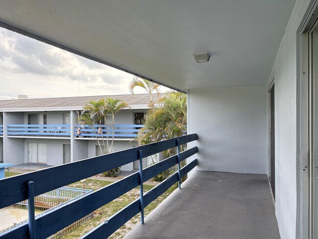 Building Photo - 491 NW 42nd Ave