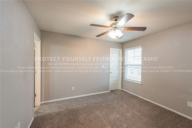 Building Photo - 1285 N Corsica Dr