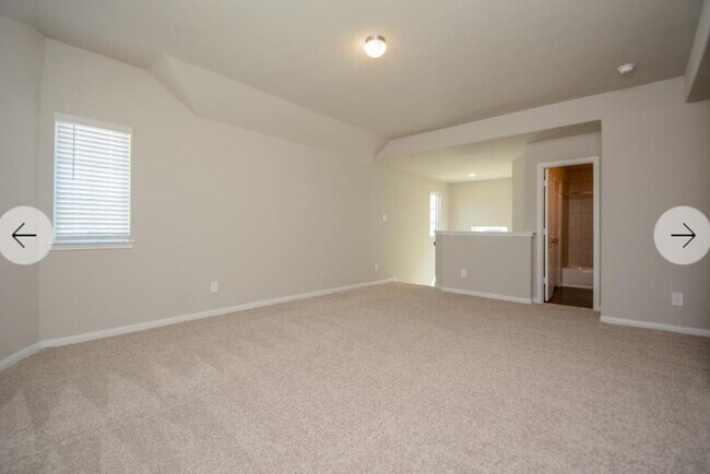 Building Photo - 4335 Rosemary Ln