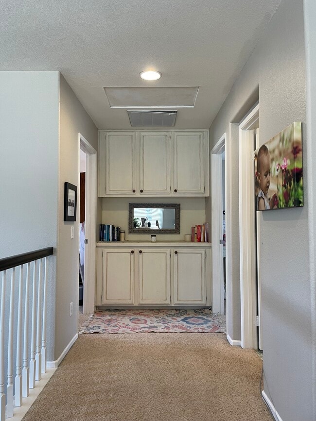 Building Photo - 3041 Rancho la Presa
