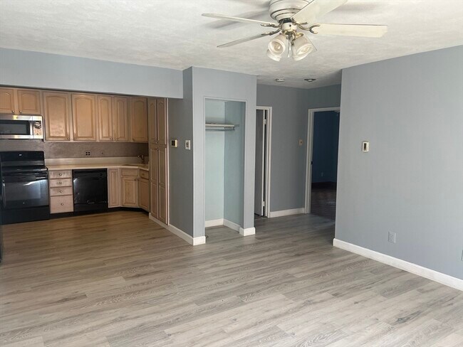 Building Photo - 222 Winthrop Shore Dr