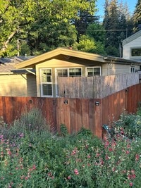 Building Photo - Tranquil Tiny House Living
