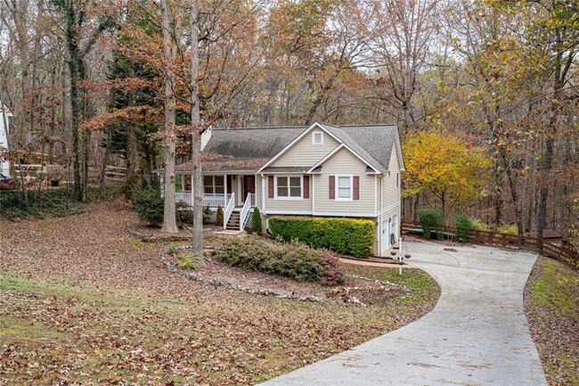 Building Photo - 225 Hawkins Farm Cir