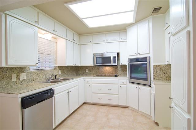 Building Photo - 120 Marseille Dr