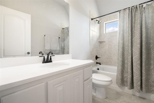 Building Photo - 532 Thompson Dr