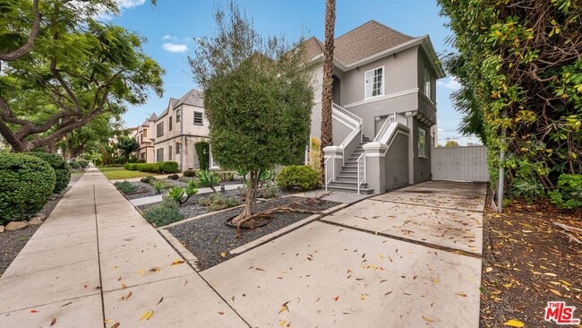 Building Photo - 434 N Genesee Ave