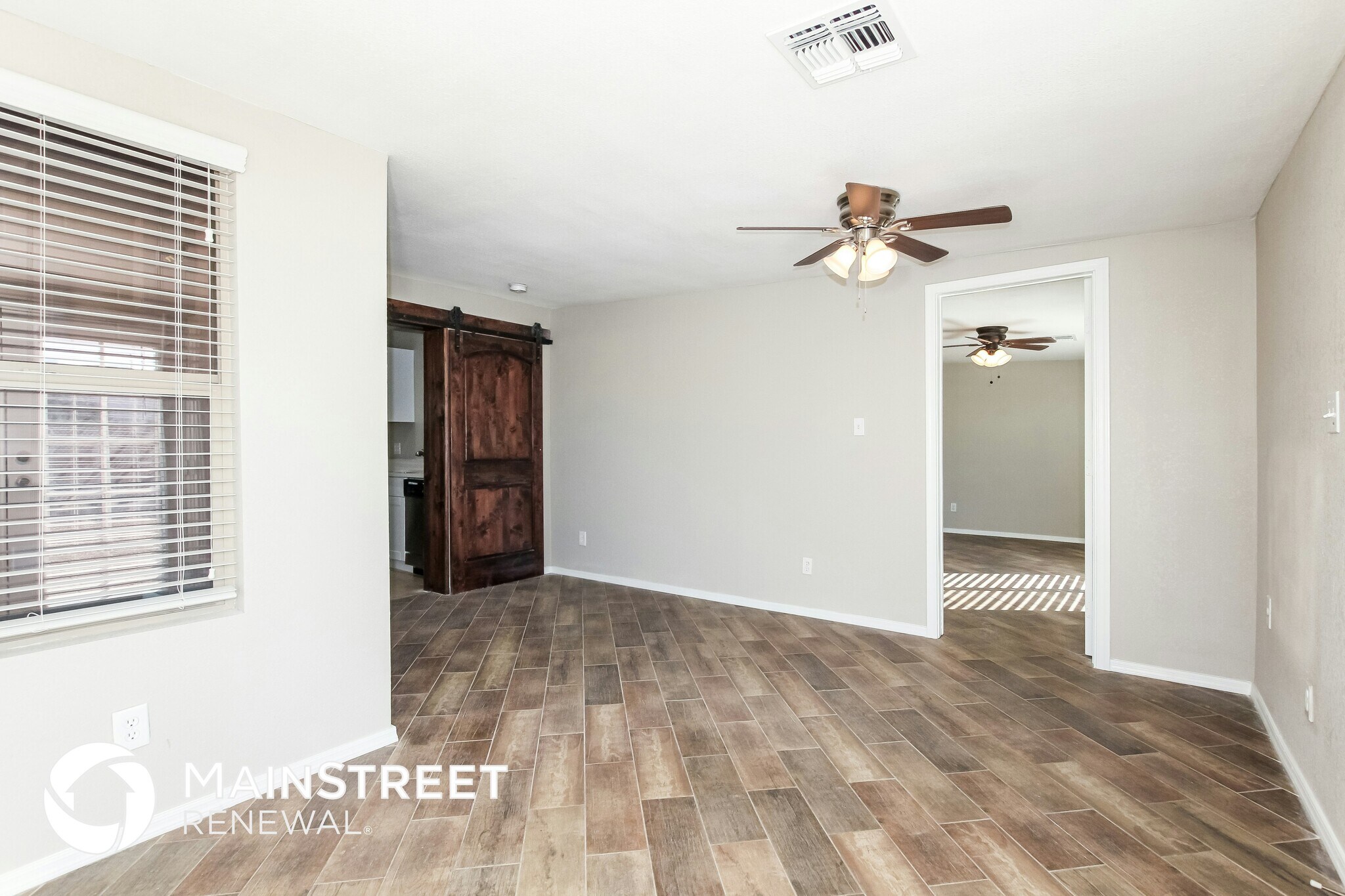 Building Photo - 2202 E Marmora St