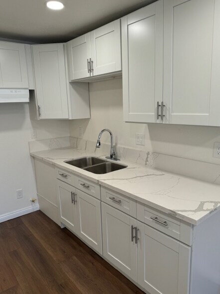 Building Photo - 2749 Orchard Pl