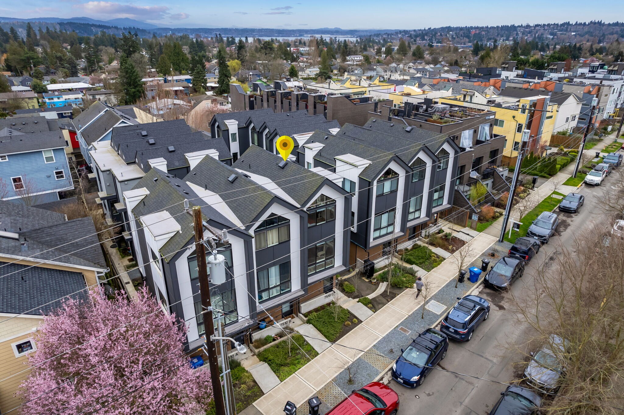 Building Photo - 7510 43rd Ave S