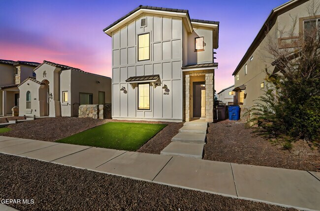 Building Photo - 4512 Mark Avizo