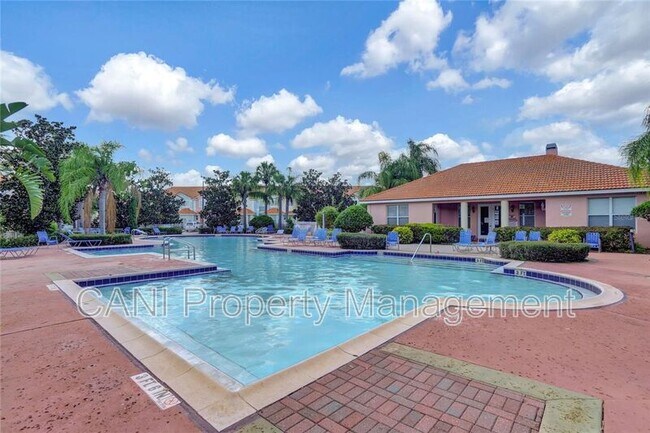 Building Photo - 1134 S Beach Cir