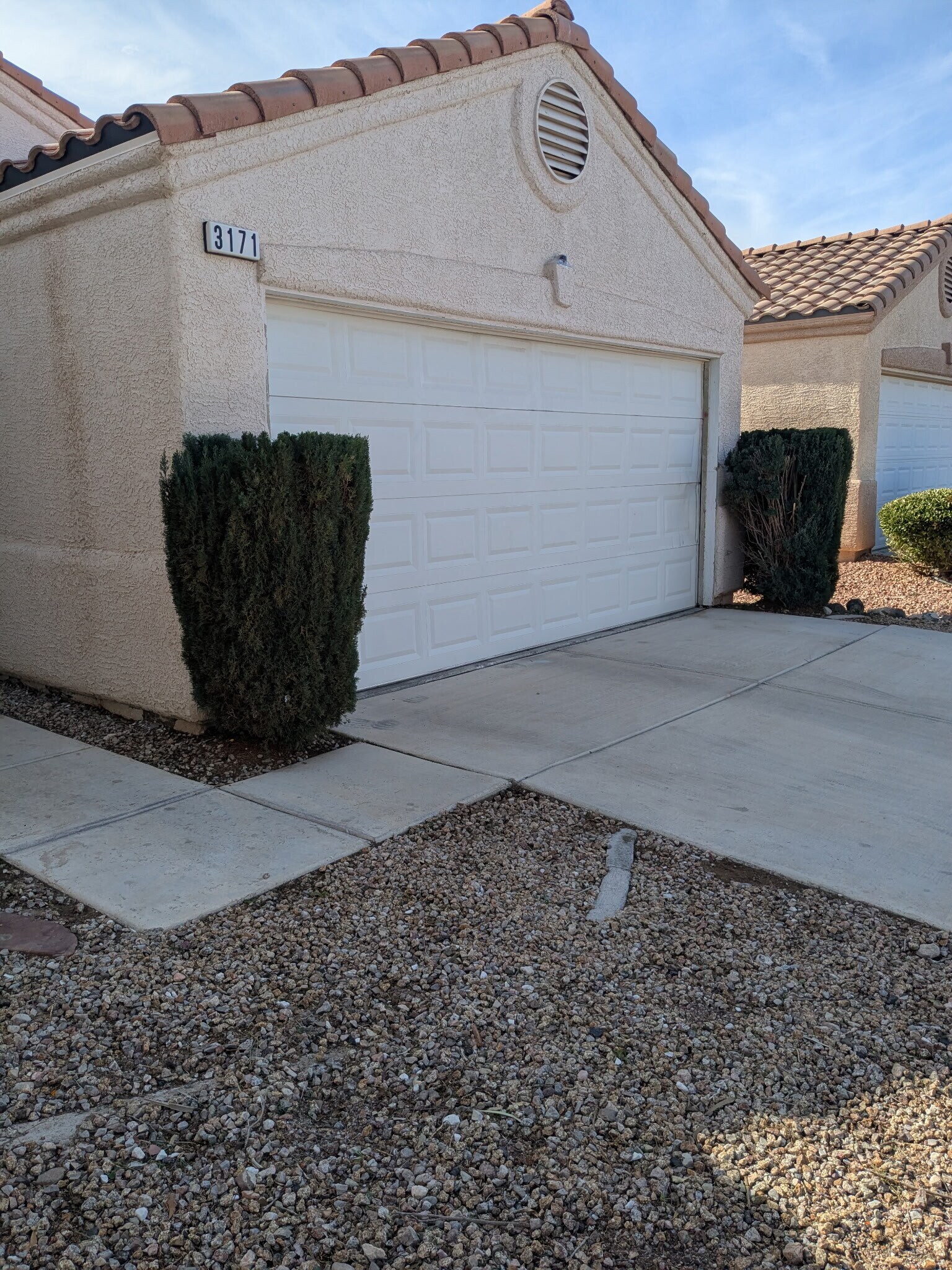 Building Photo - 3171 Castle Canyon Ave