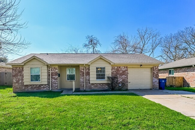 Primary Photo - 7421 Plover Cir