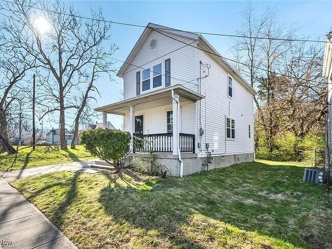 Building Photo - 12210 Oakland Ave