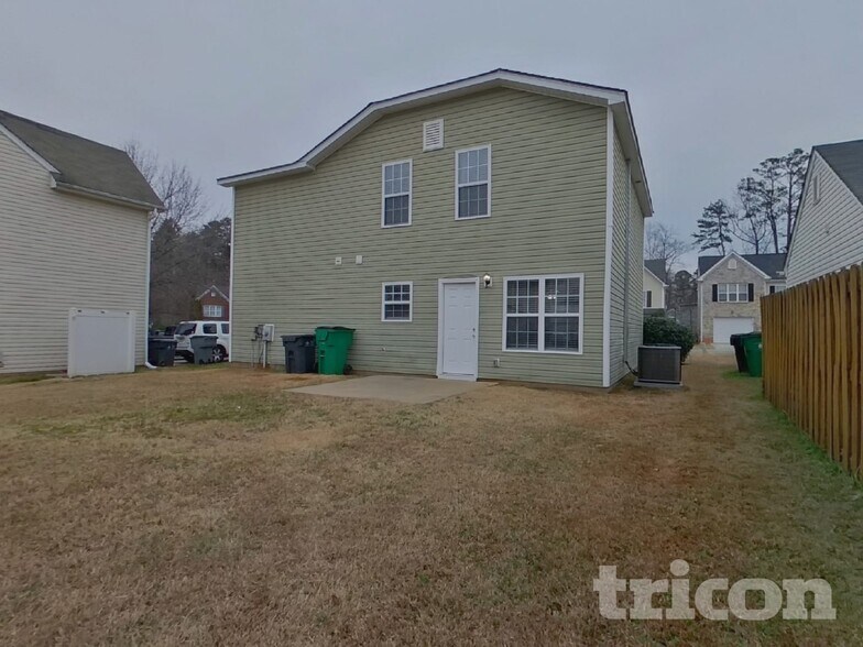 Building Photo - 7117 Roaming Path Ct