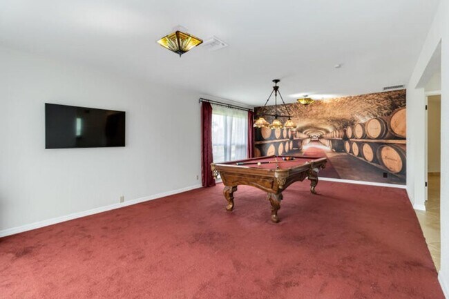Building Photo - 21920 Holly Tree Way