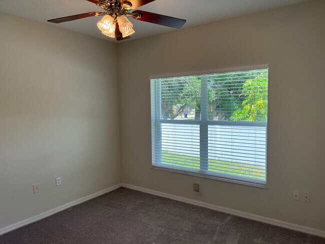 Building Photo - 8607 46th Ave Cir W