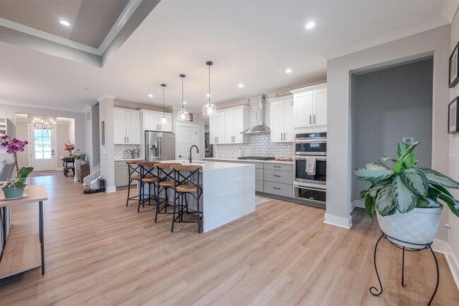 Building Photo - 8838 Eliot Dr