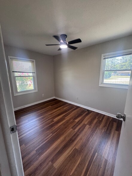 Building Photo - 7363 Hyannis Dr