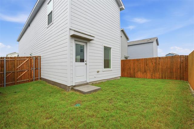 Building Photo - 905 Blue Heron Dr