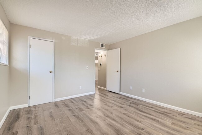 Building Photo - Application fee waived! Sleek 1 bedroom wi...