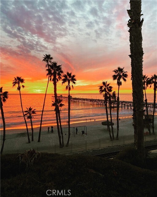 Building Photo - 268 Avenida Montalvo