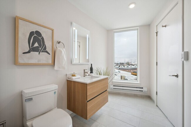 Building Photo - Bright Studio Apartment with large kitchen in Brewerytown!