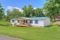 Building Photo - Spacious 3 bedroom home minutes from VT ca...