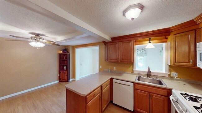 Building Photo - 32 Sentry Way