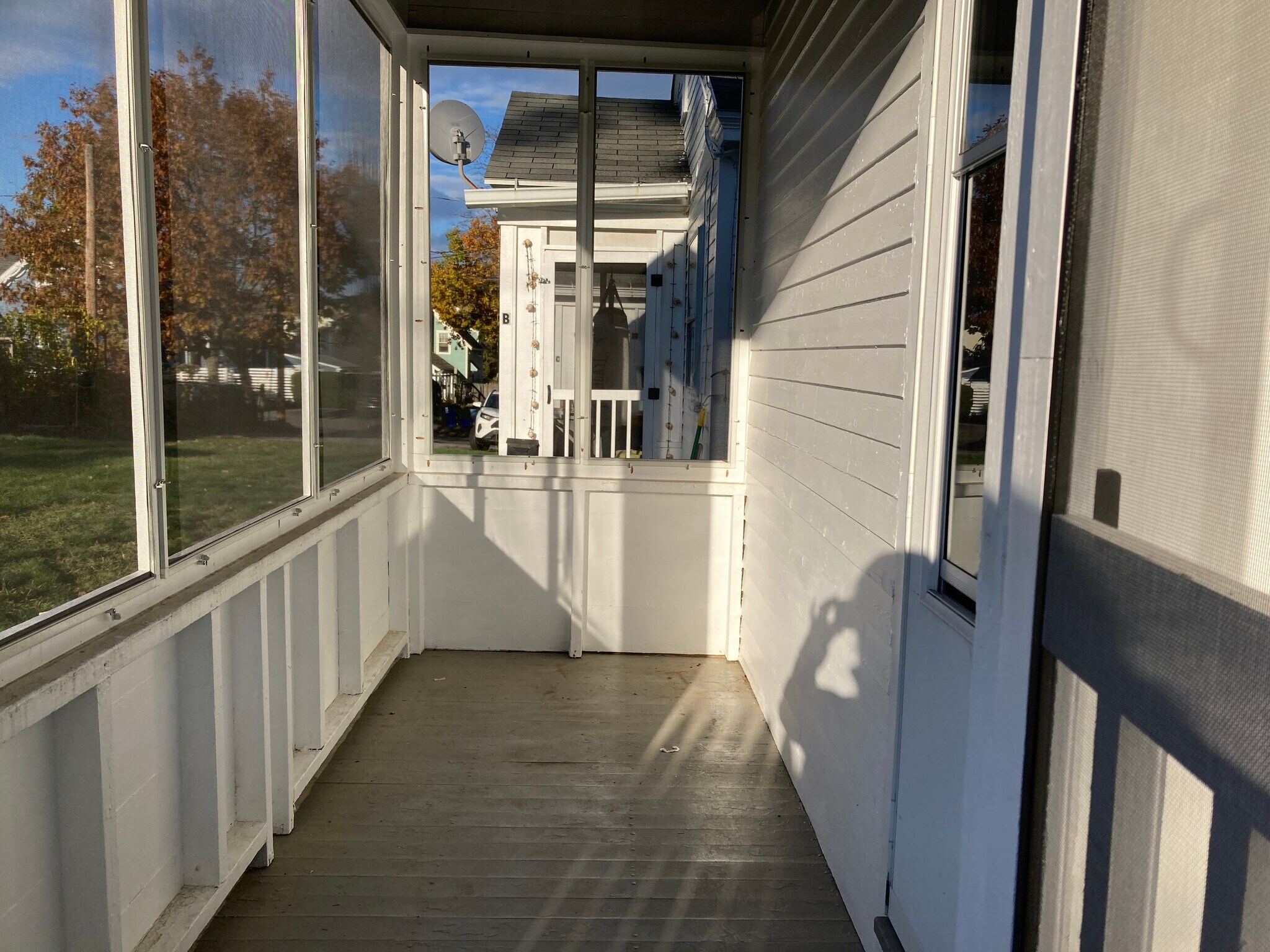 Building Photo - 31 W Old Orchard Ave